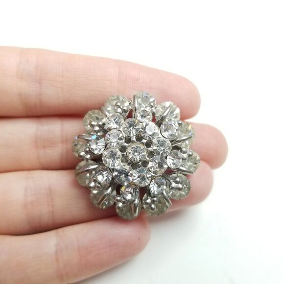 Vintage Silver Tone Rhienstone Cluster Round Flower Brooch, Sparkly Lapel Pin - Picture 6 of 6